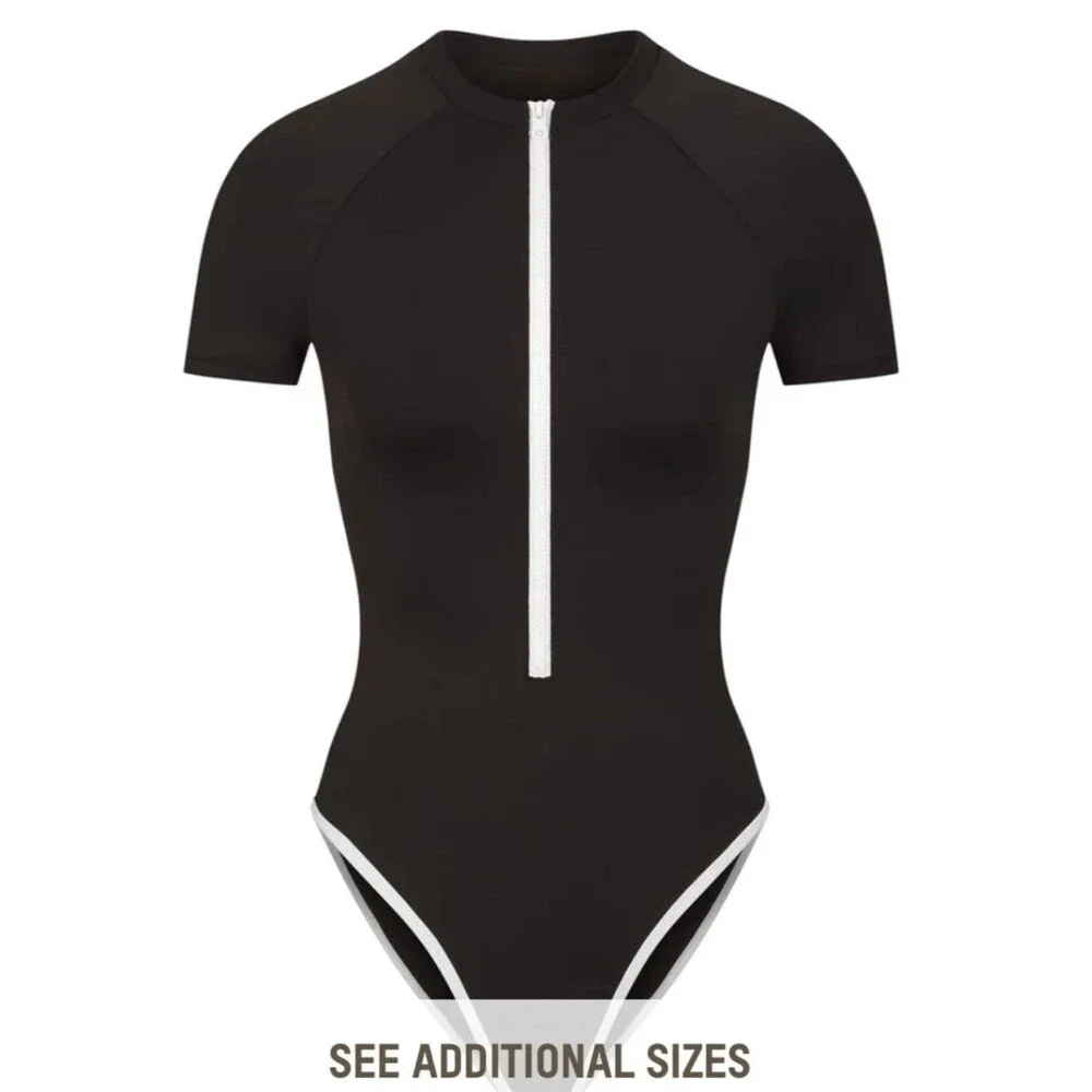 ZIP UP SWIM MOCK NECK ONE PIECE Onyx w/ white lining XXS